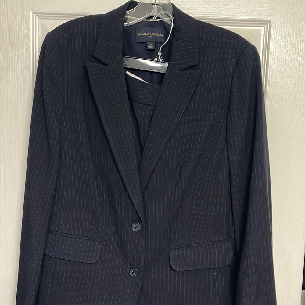 Banana Republic Dark Navy Blue Pant Suit size 12